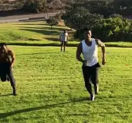 国际比赛日荷甲焦点战；明尼苏达森林狼强势反弹；气氛紧张；高层口径保持一致